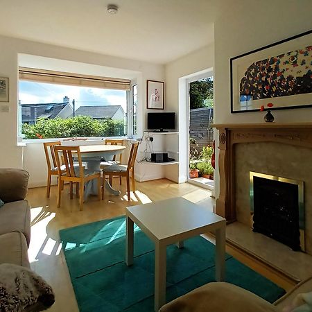 Sunrise! ~ 2 Bedrooms, Garden, Parking, Sea Views St Ives Buitenkant foto